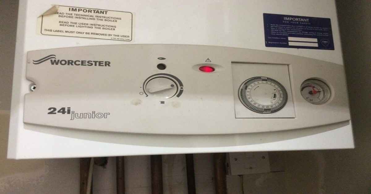 نوسان برق، از دیگر علت روشن شدن چراغ قرمز پکیج است.